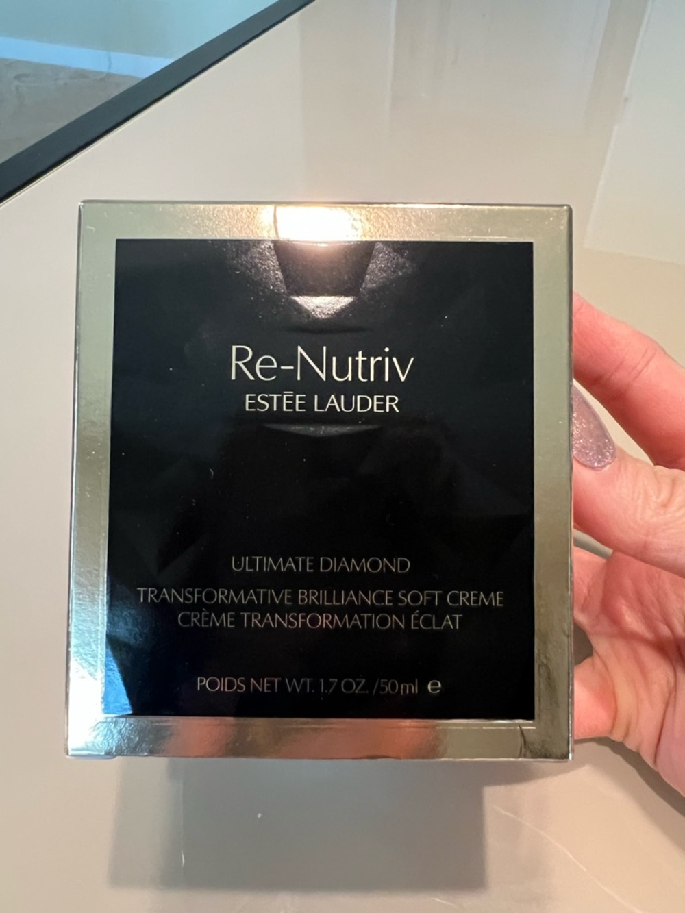 Estée Lauder Re-Nutriv Ultimate Diamond Soft Creme - Black & Silver Box